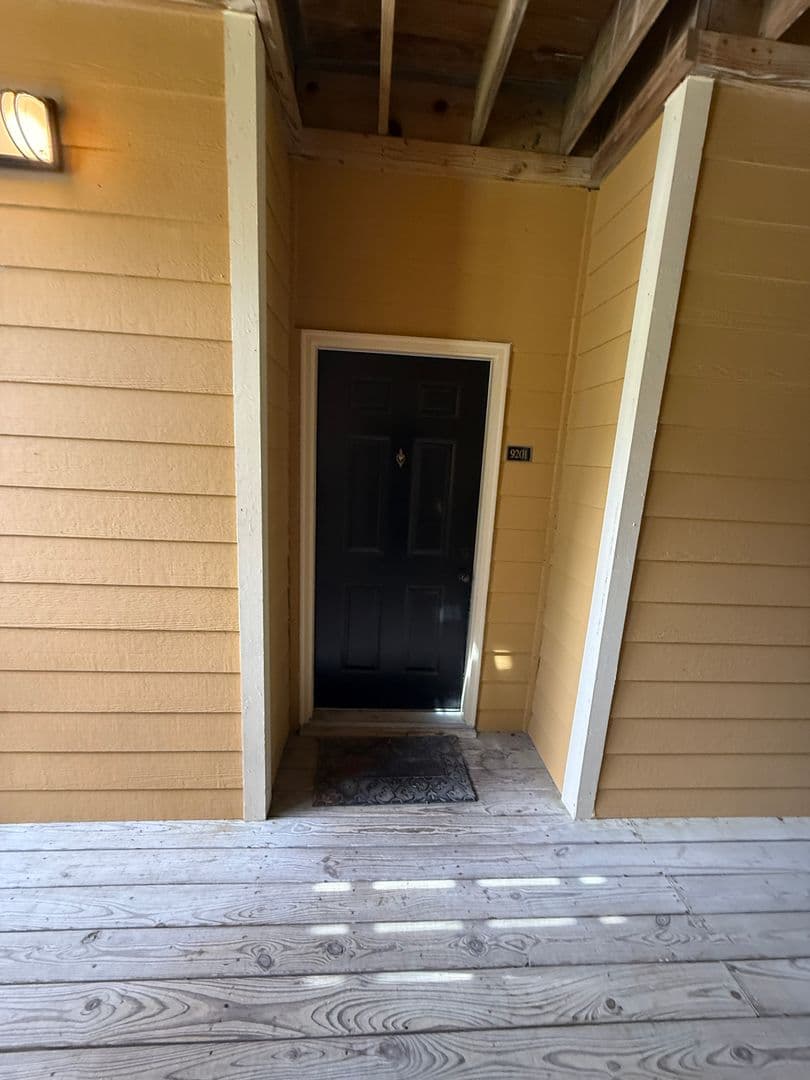 Savannah House: 9201 Walden Park Drive