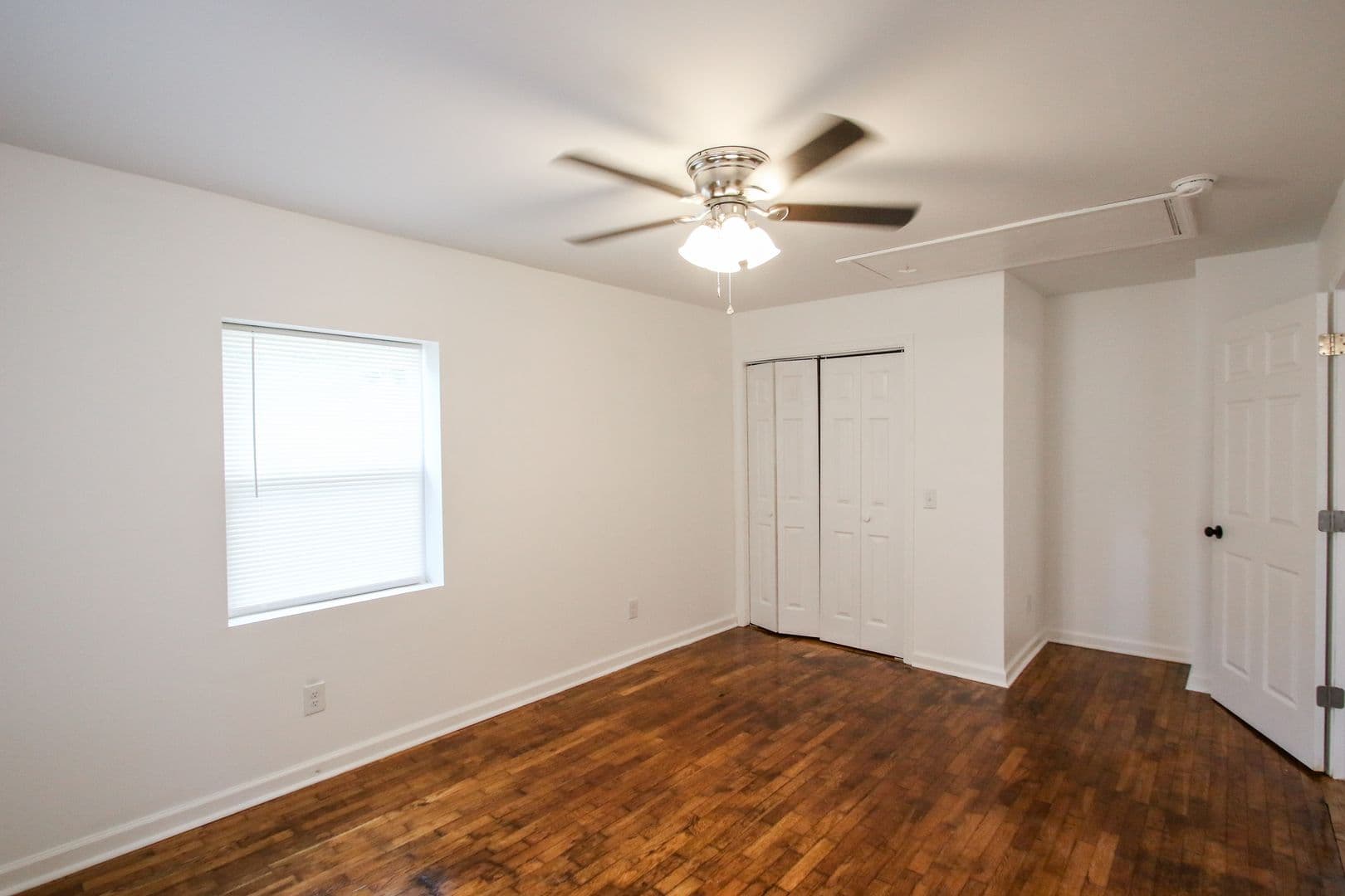 Savannah Apartment: 1904 E 51St St Unit C