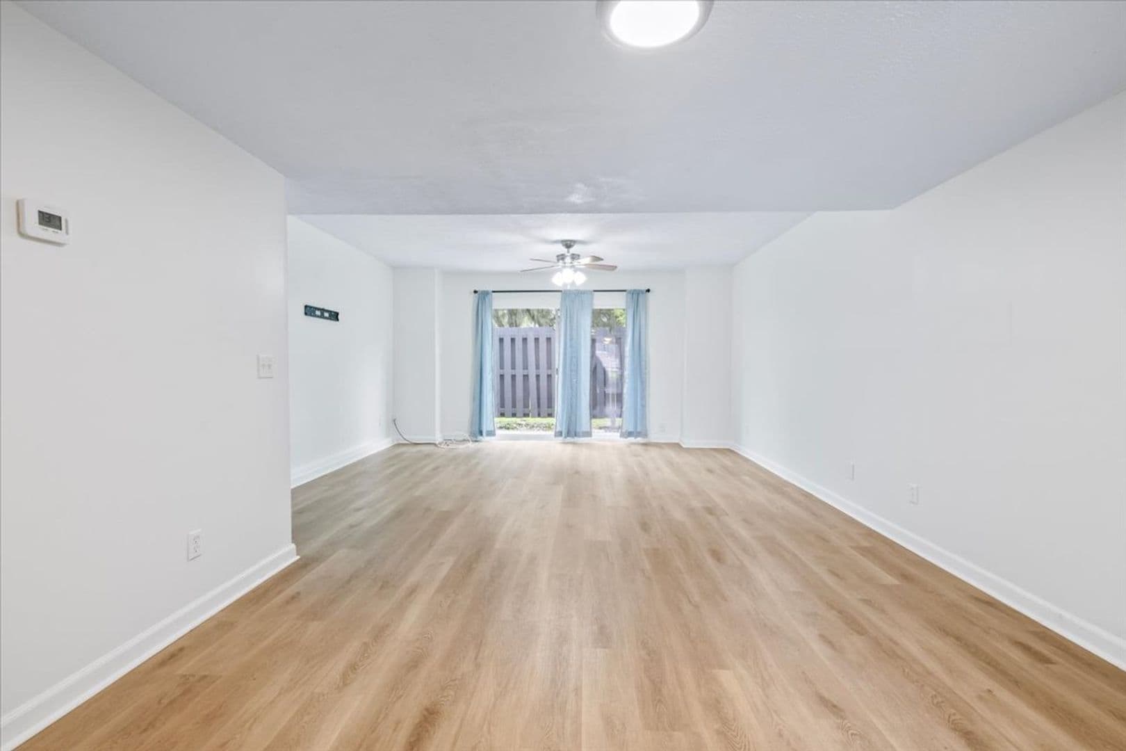 Savannah House: 68 Knollwood Circle
