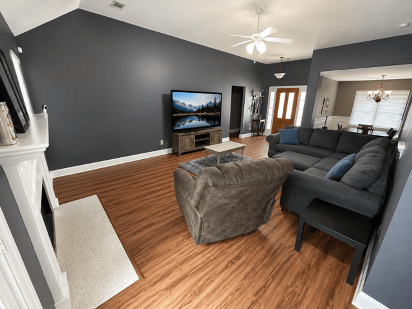 Richmond Hill House: 901 Laurel Hill Circle
