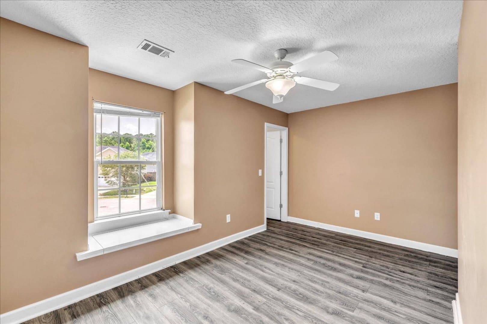 Richmond Hill House: 256 Savannah Lane
