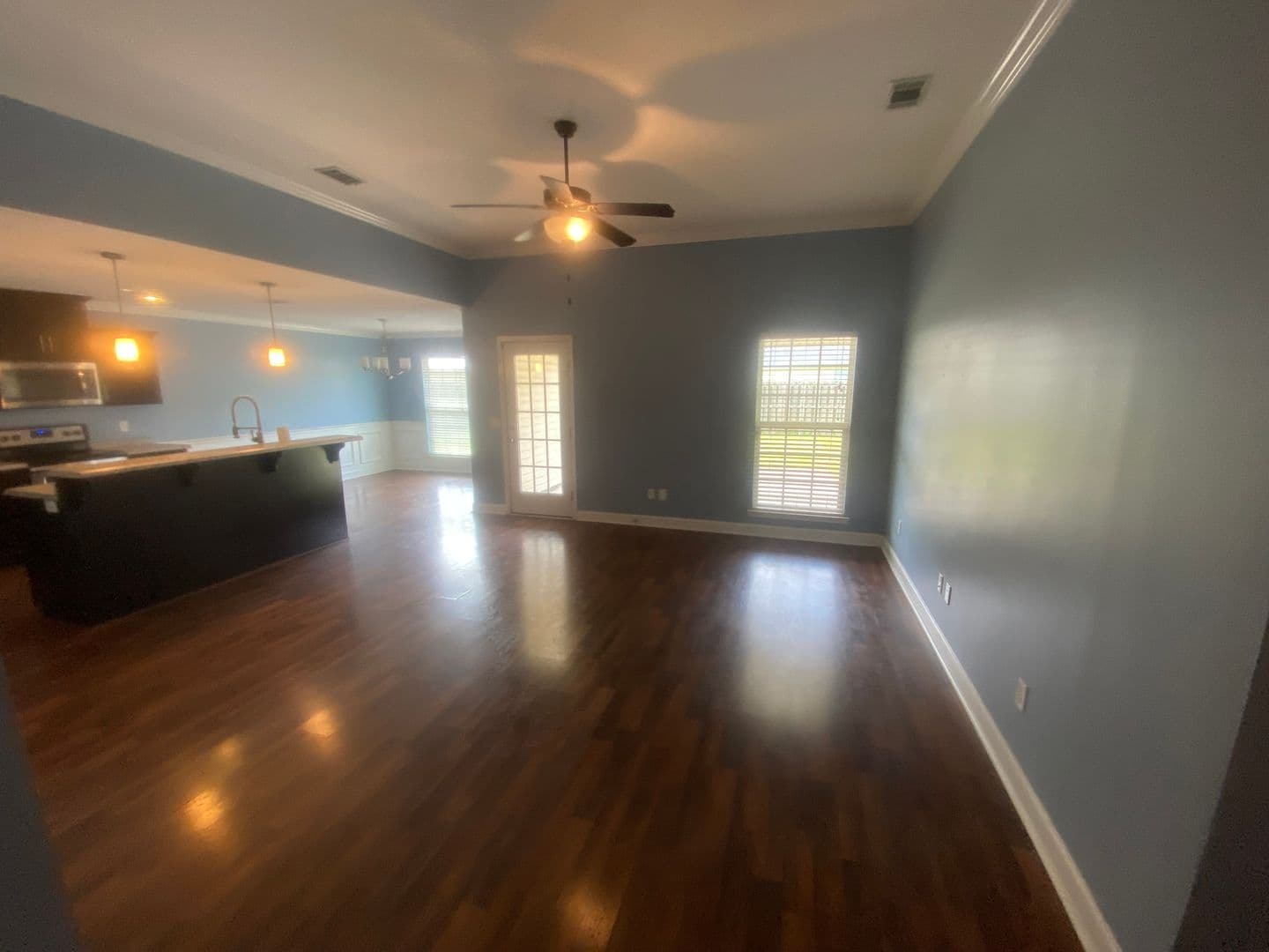 Midway House: 26 Kinlock Ct.