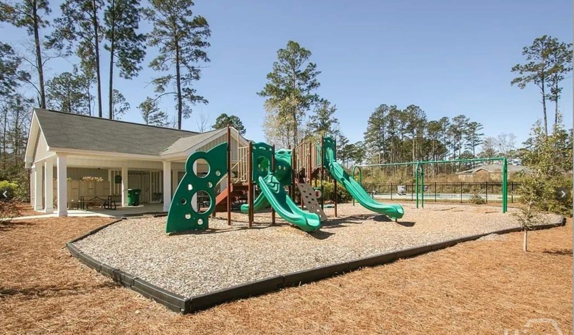 Richmond Hill House: 185 N. Whitaker Way