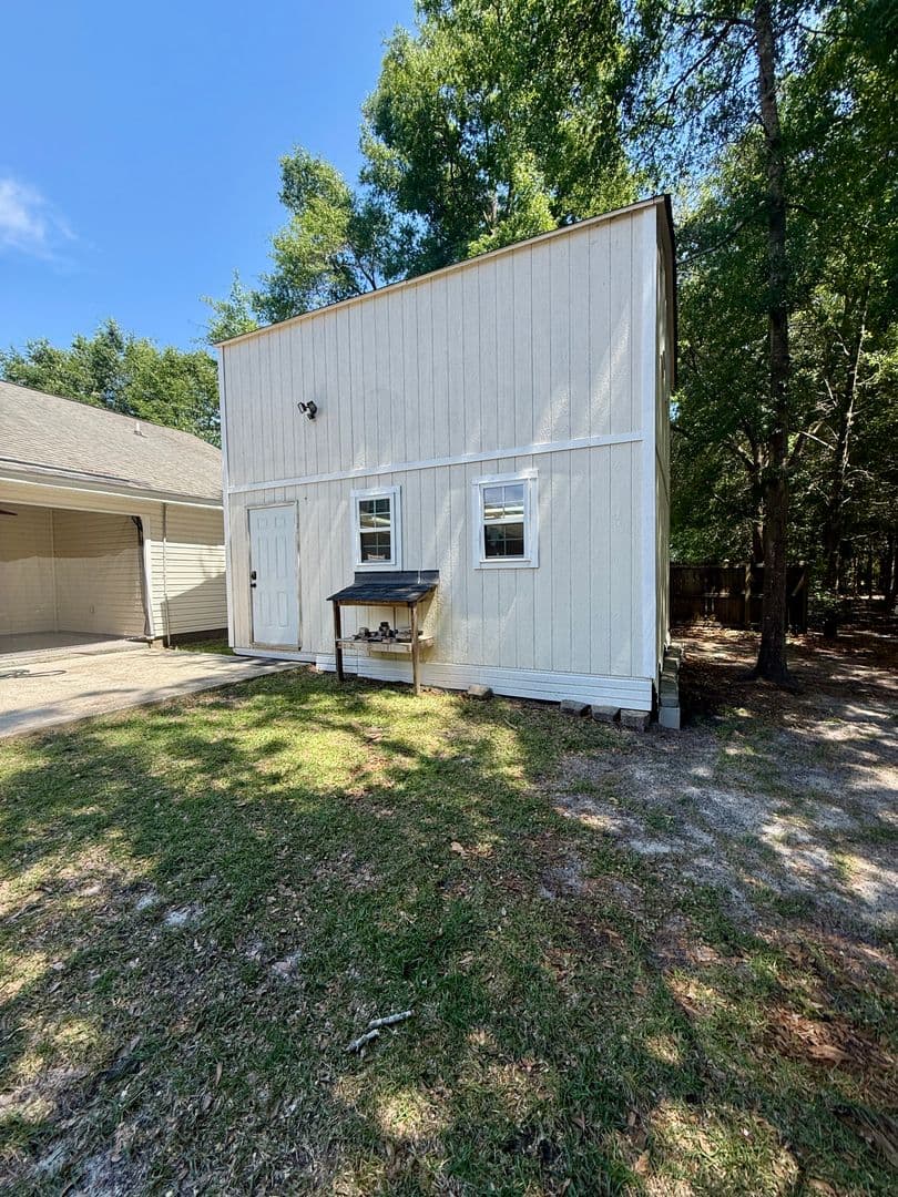 Guyton House: 118 Whirlwind Way