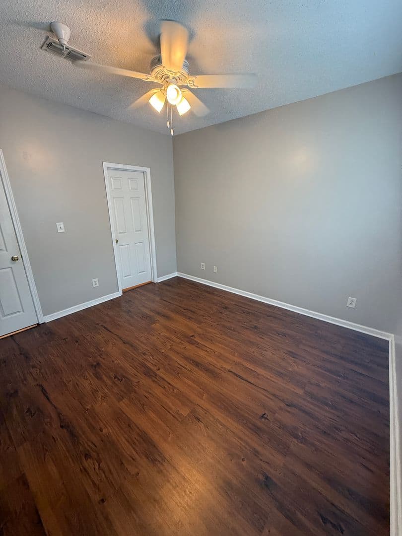 Savannah House: 9201 Walden Park Drive