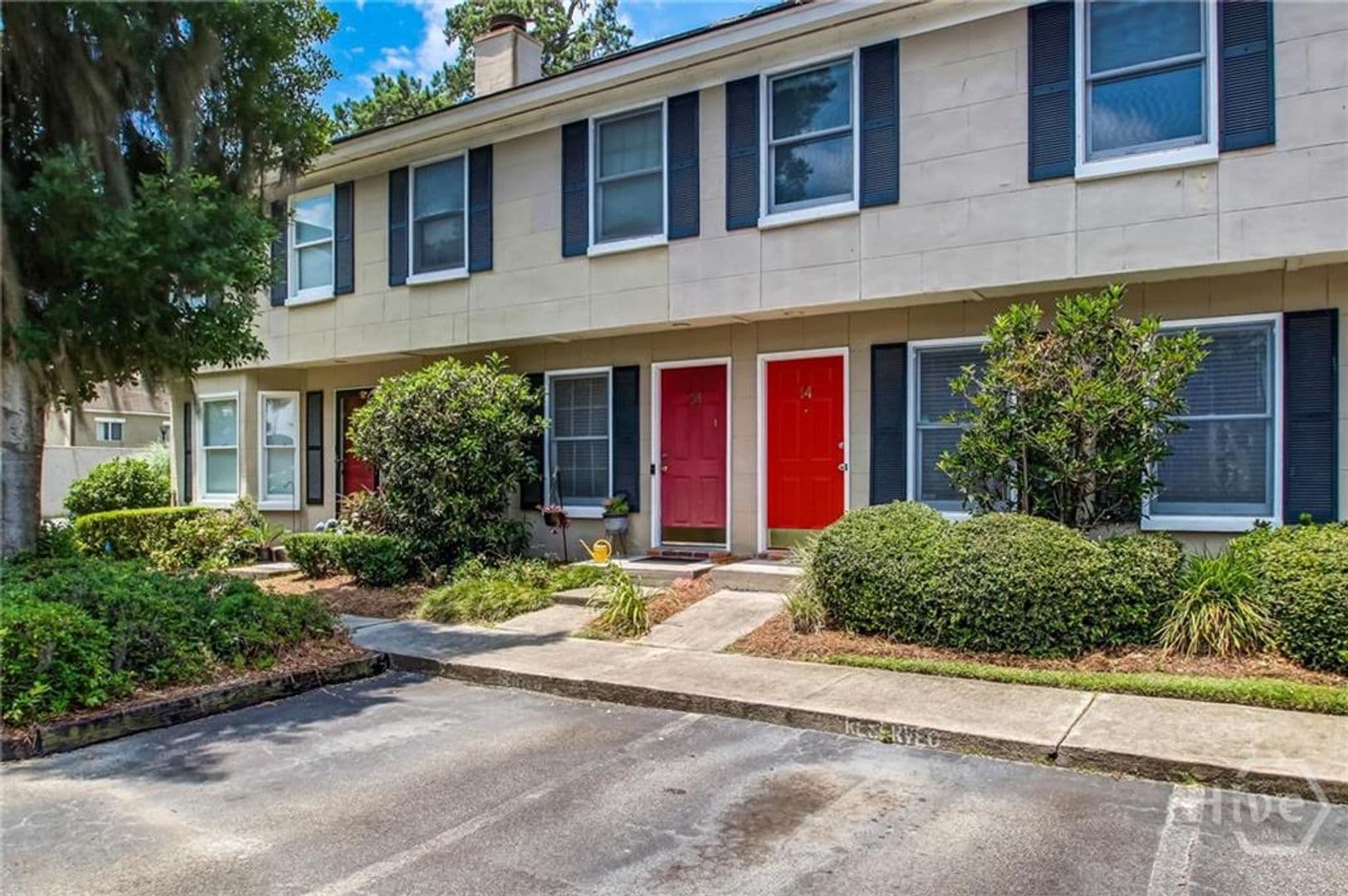 Savannah House: 6501 Habersham Street #14
