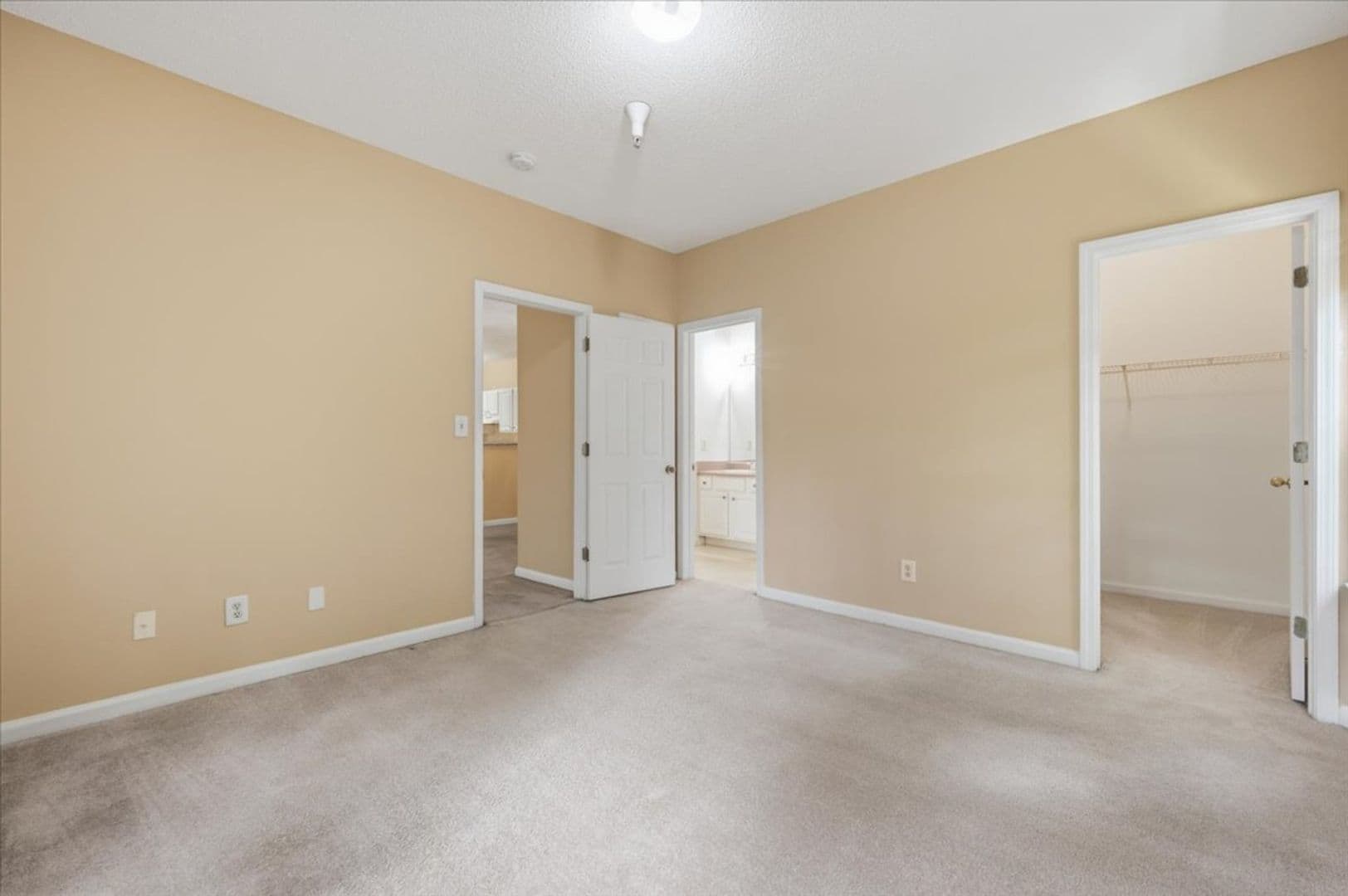 Savannah House: 1202 Walden Park Dr.