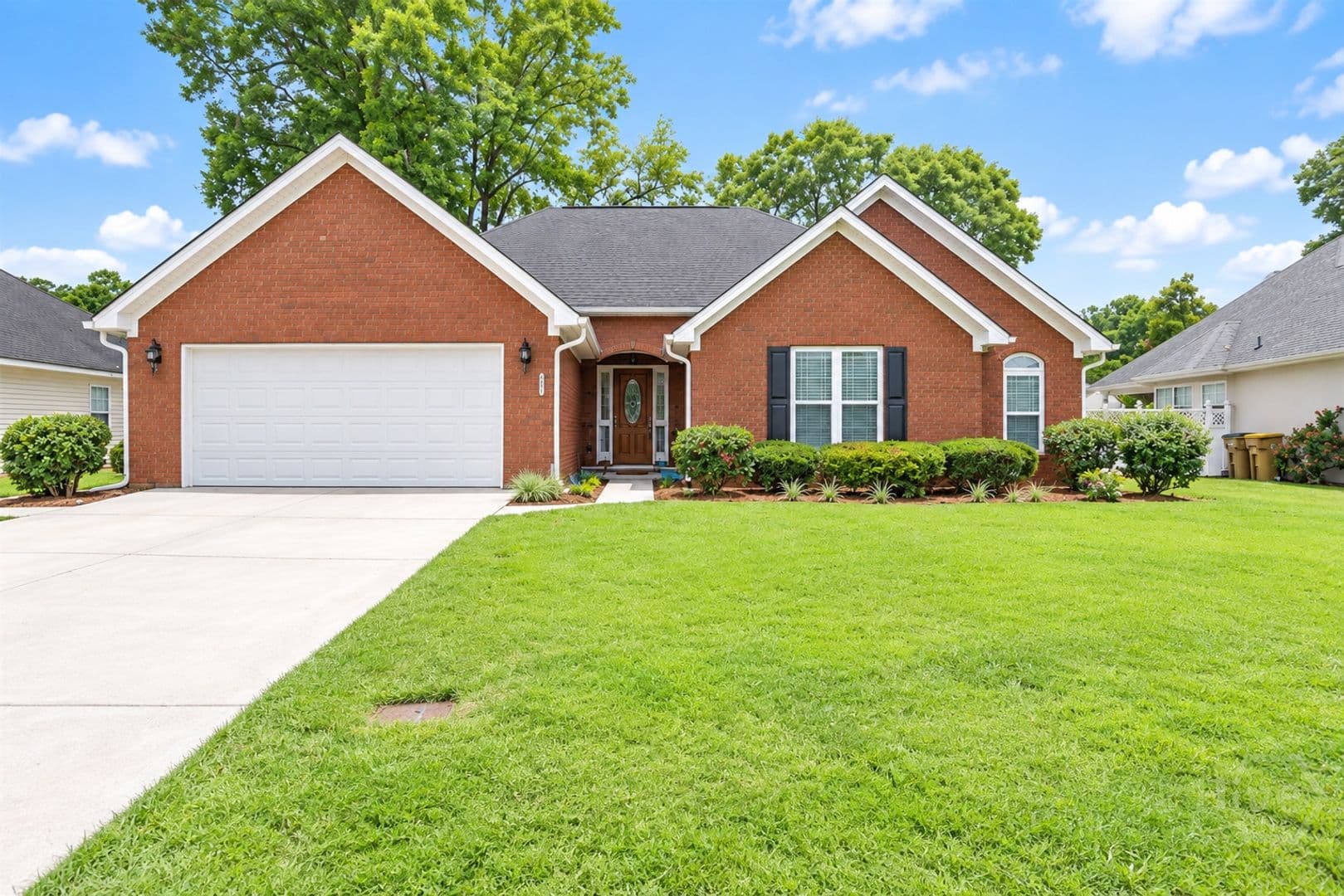 Richmond Hill House: 467 Belle Grove Circle
