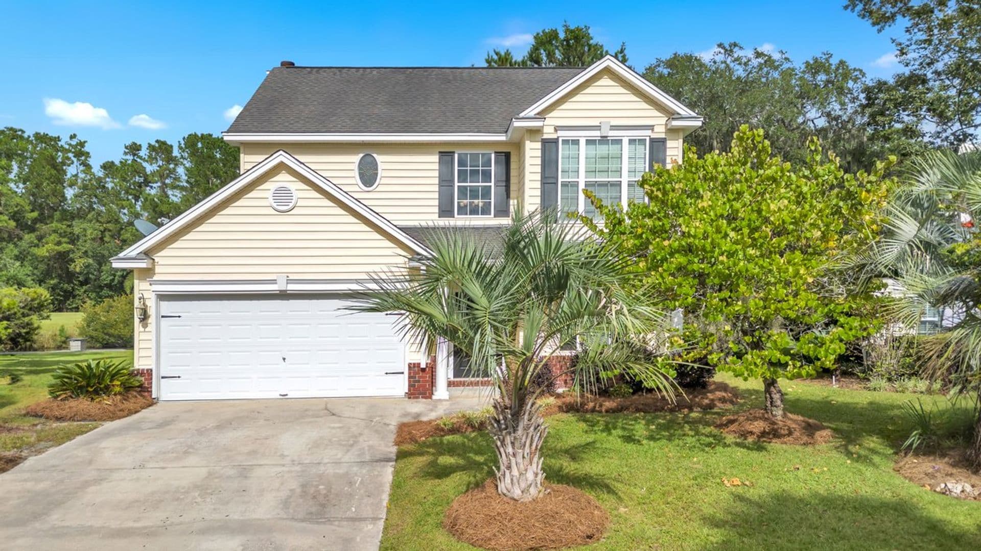 Richmond Hill House: 185 Oak Ridge Circle