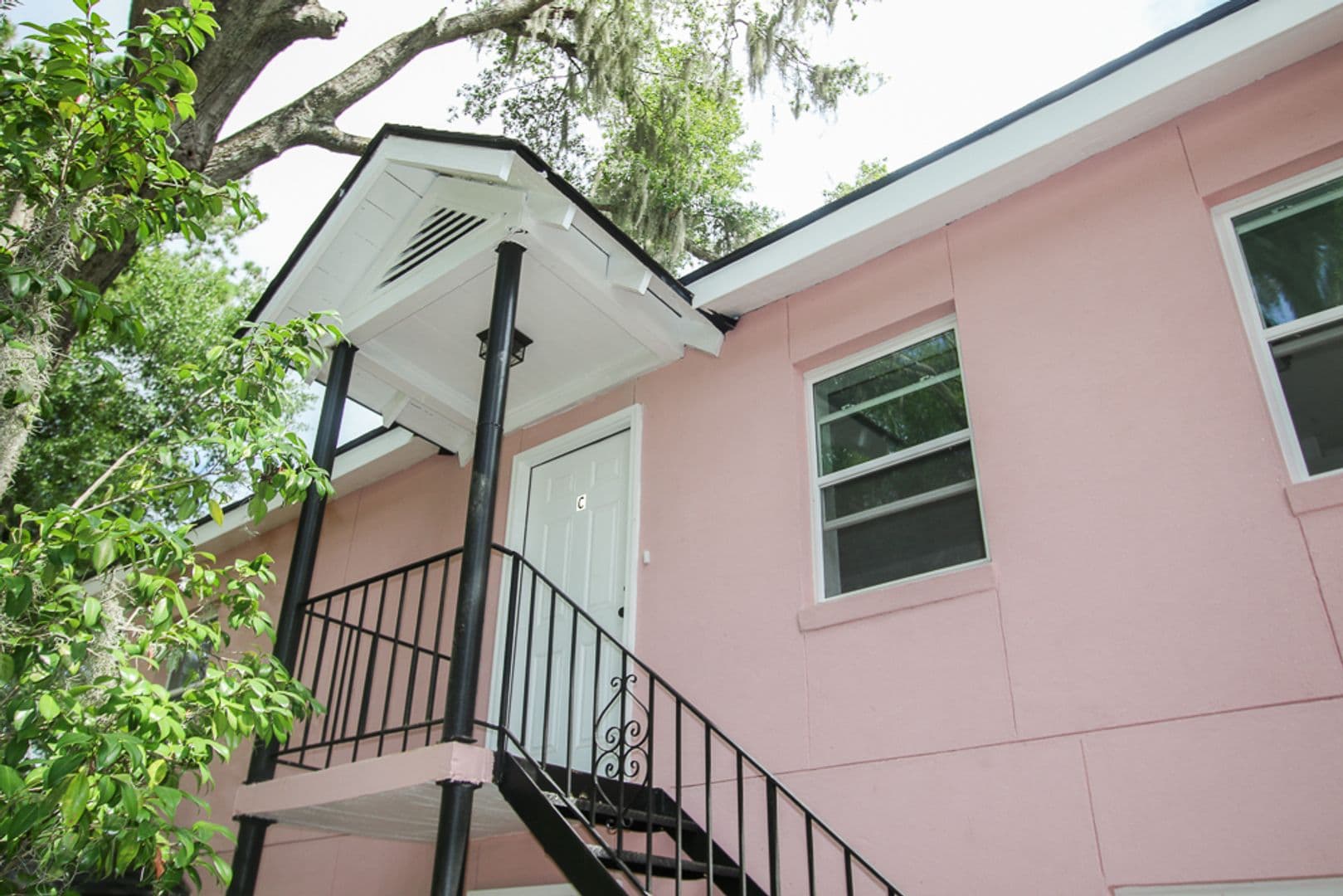Savannah Apartment: 1904 E 51St St Unit C