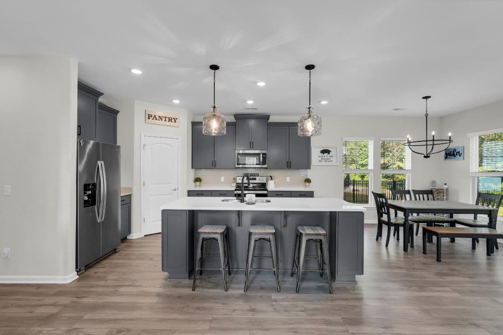Savannah House: 24 Headlands Ct.