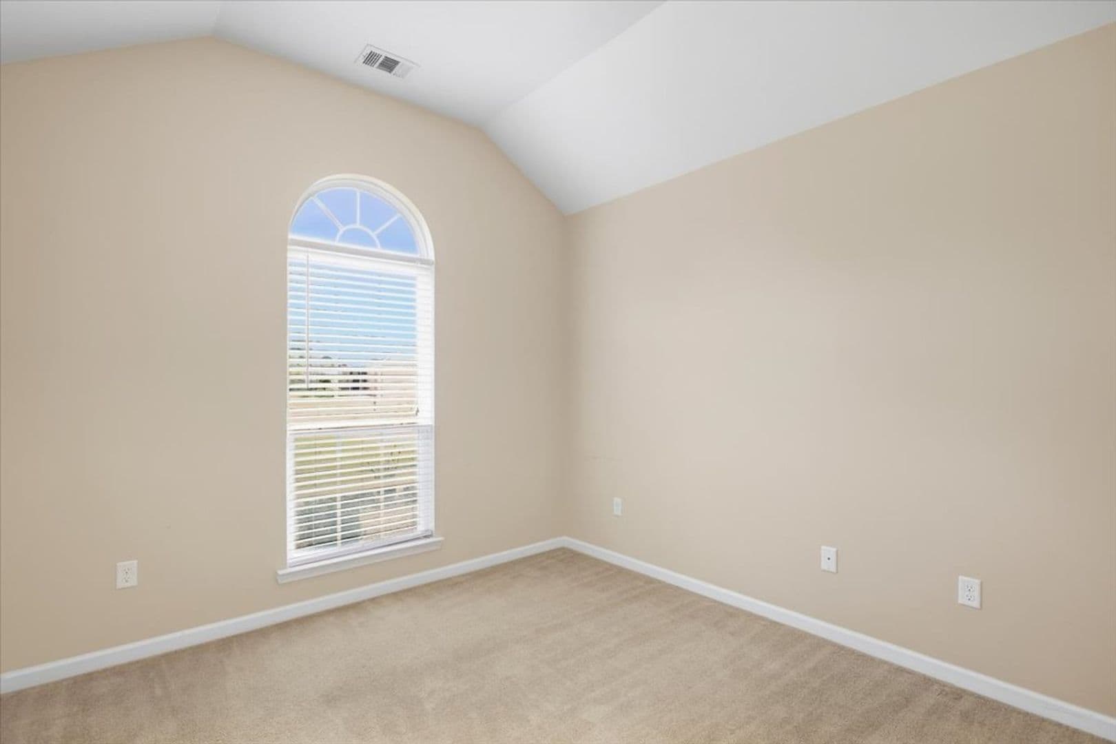 Savannah House: 19 Montero Dr.