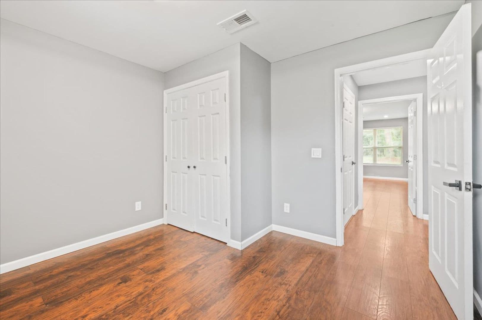 Savannah House: 2120 Krenson St.