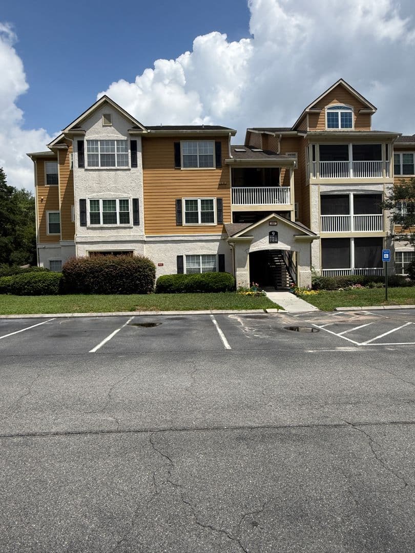 Savannah House: 9201 Walden Park Drive