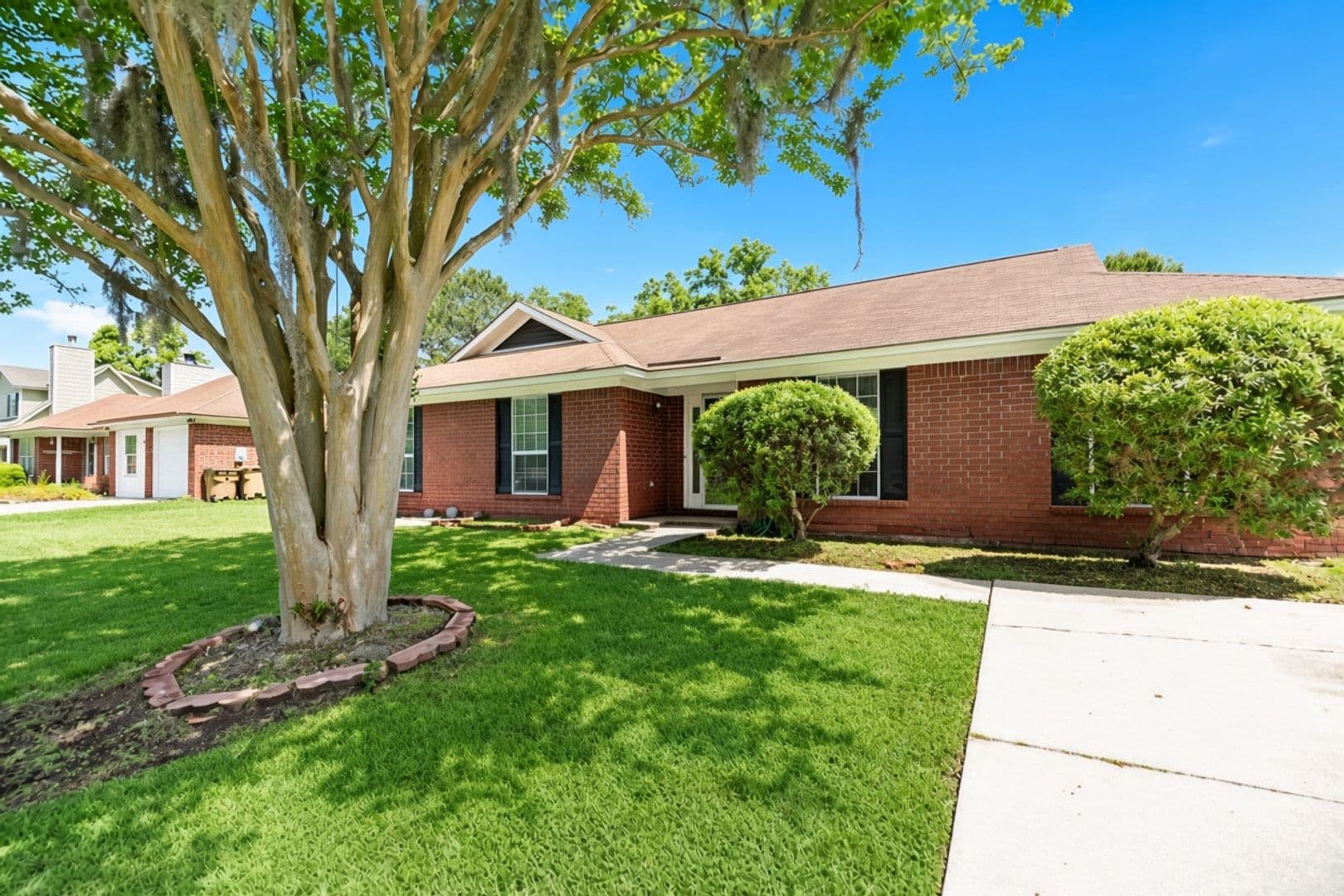 Richmond Hill House: 759 Osprey Drive