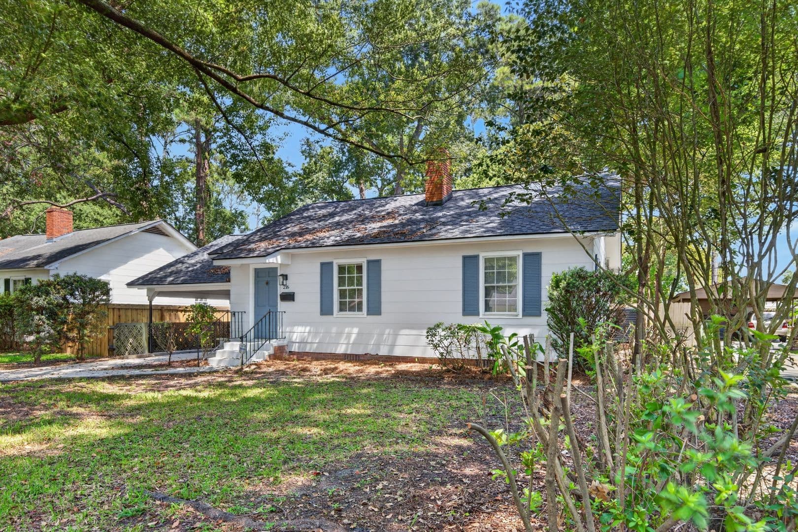 Savannah House: 216 E 57th St.