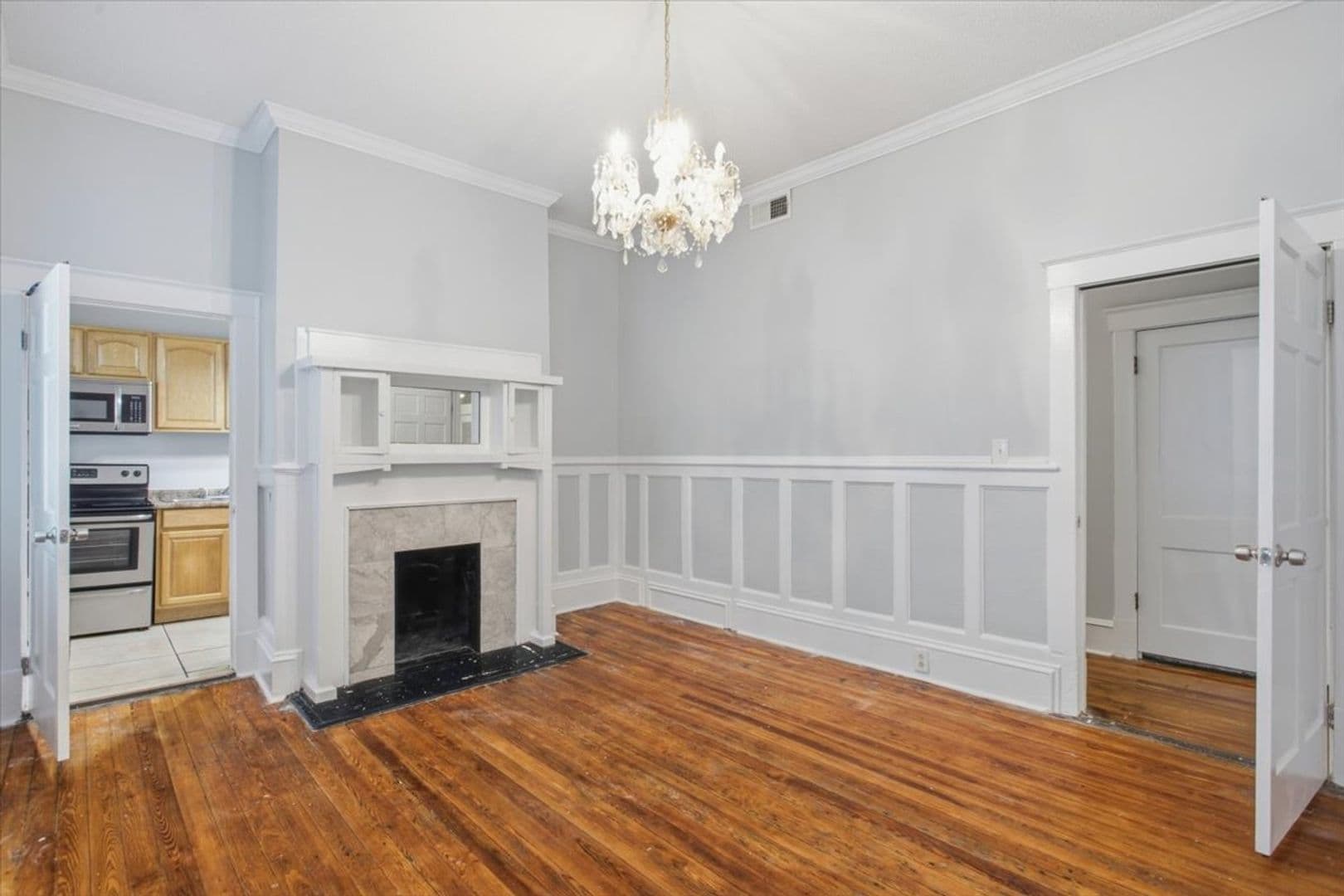 Savannah House: 1914 Barnard St. Unit A