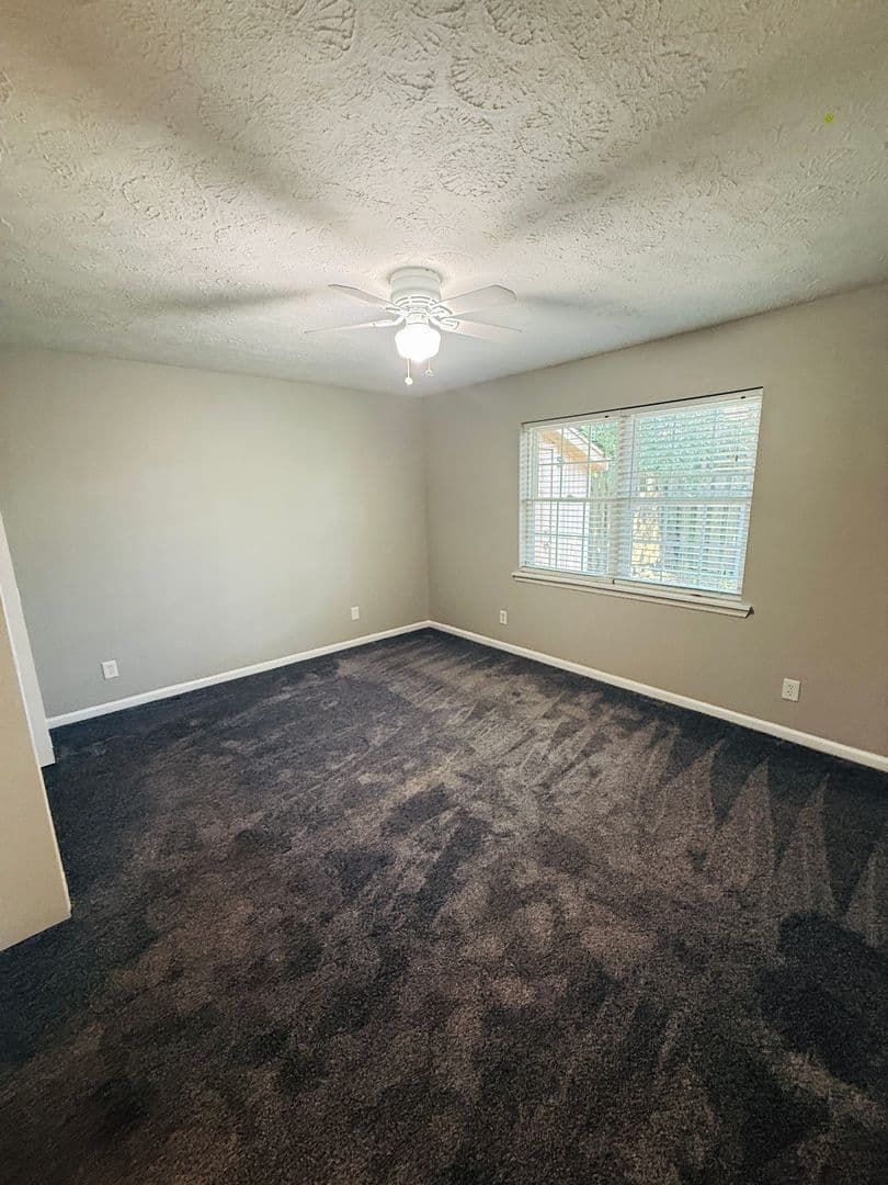 Savannah House: 2 Peach Ct.