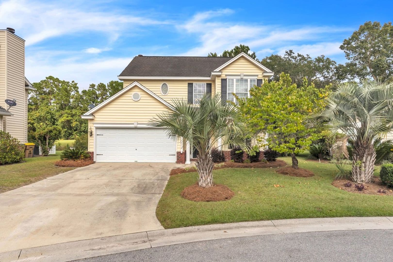Richmond Hill House: 185 Oak Ridge Circle