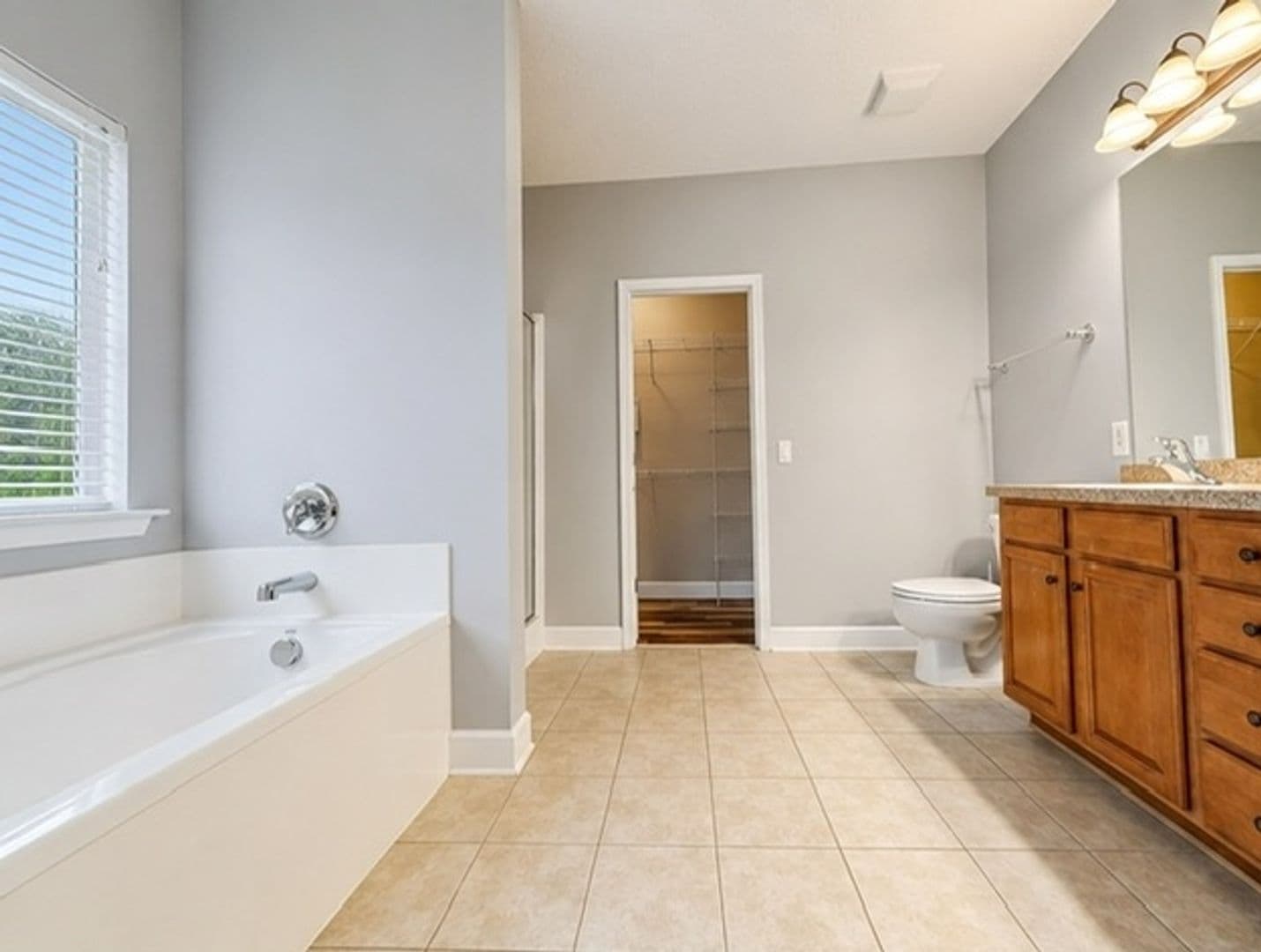 Richmond Hill House: 112 O'Hara Drive