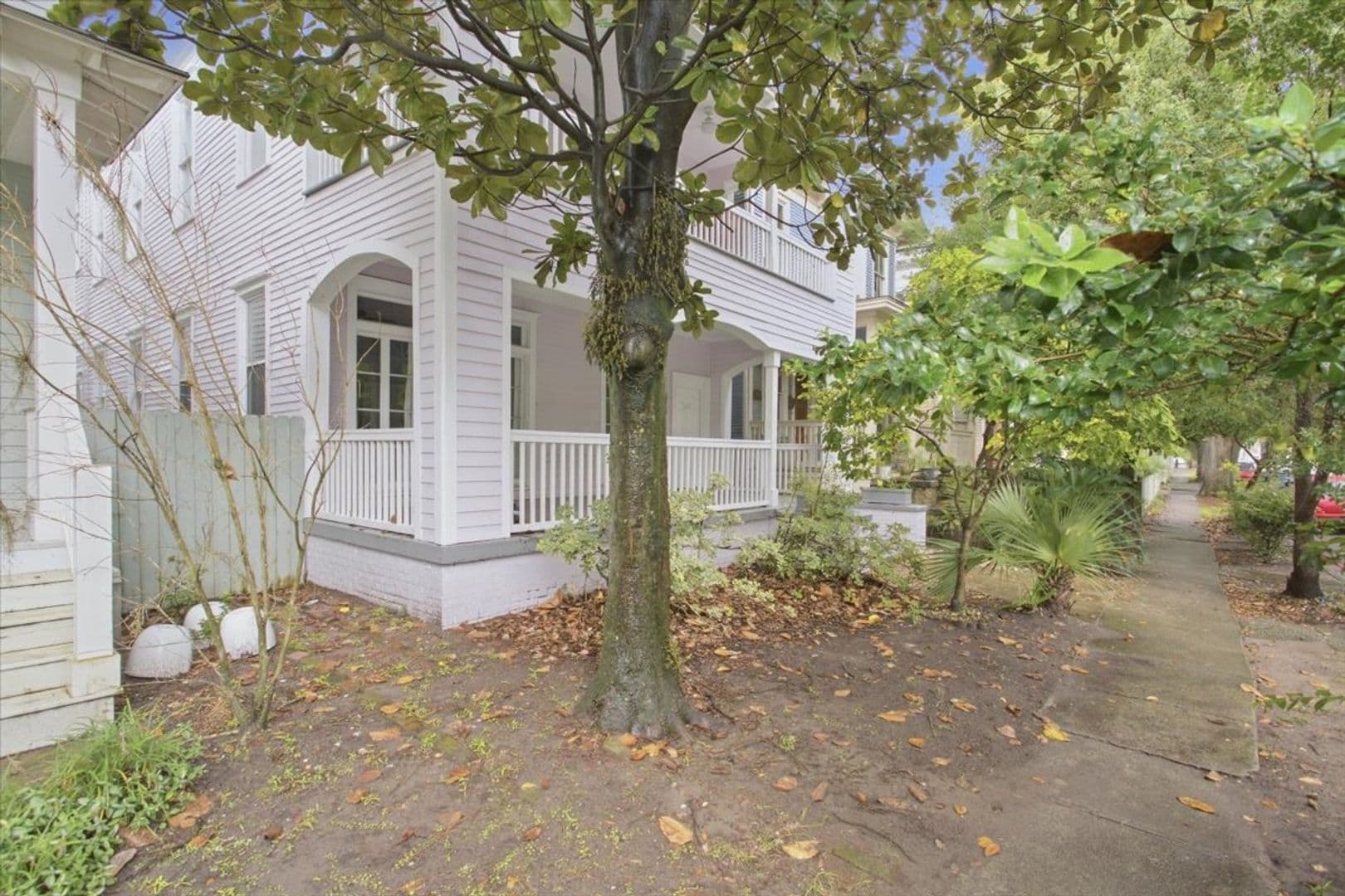 Savannah House: 1914 Barnard St. Unit A