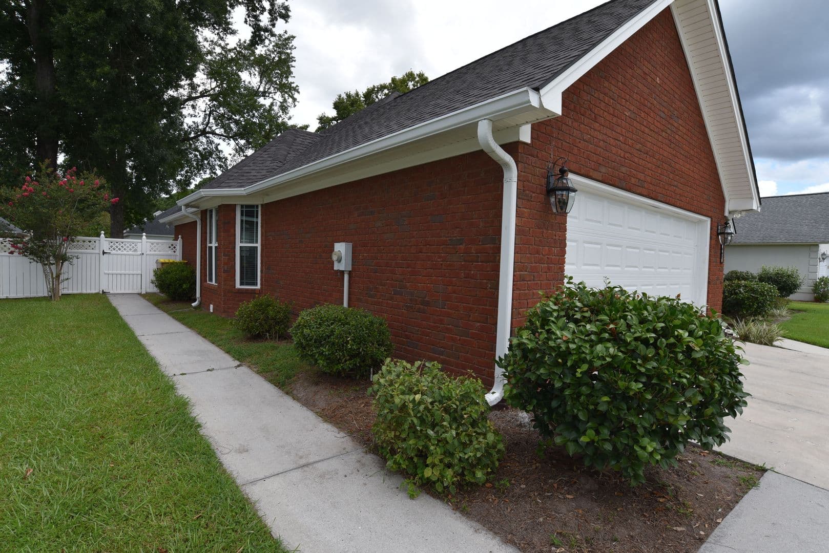 Richmond Hill House: 467 Belle Grove Circle