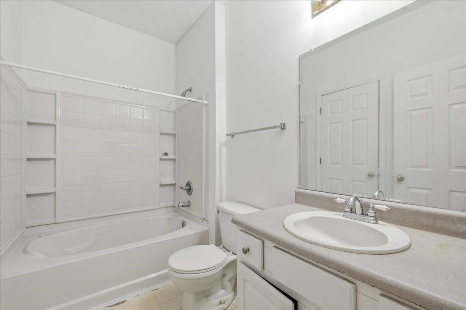 Savannah House: 1202 Walden Park Dr.