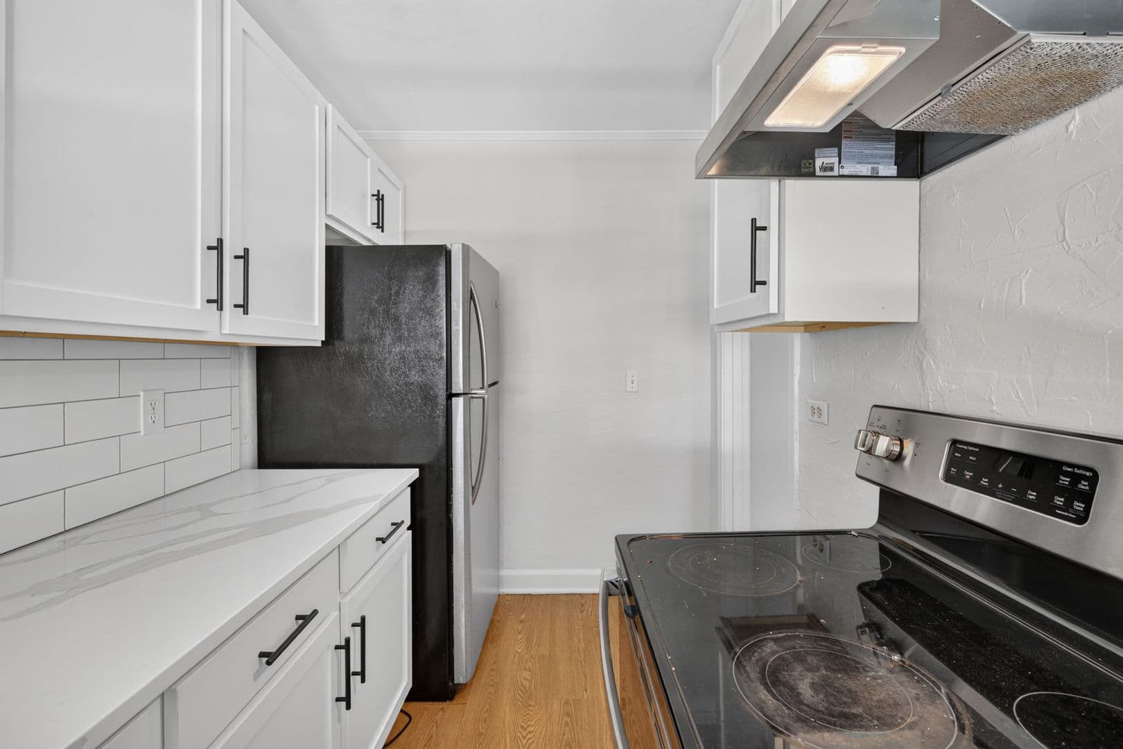 Savannah House: 216 E 57th St.