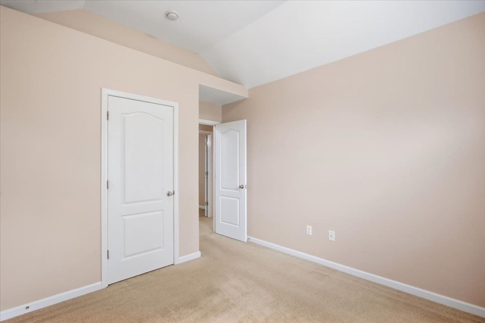 Savannah House: 19 Montero Dr.