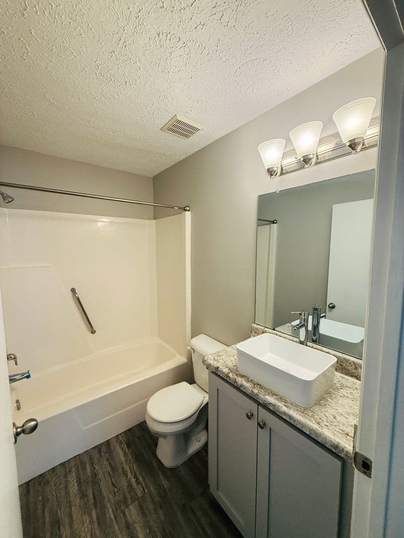 Savannah House: 2 Peach Ct.