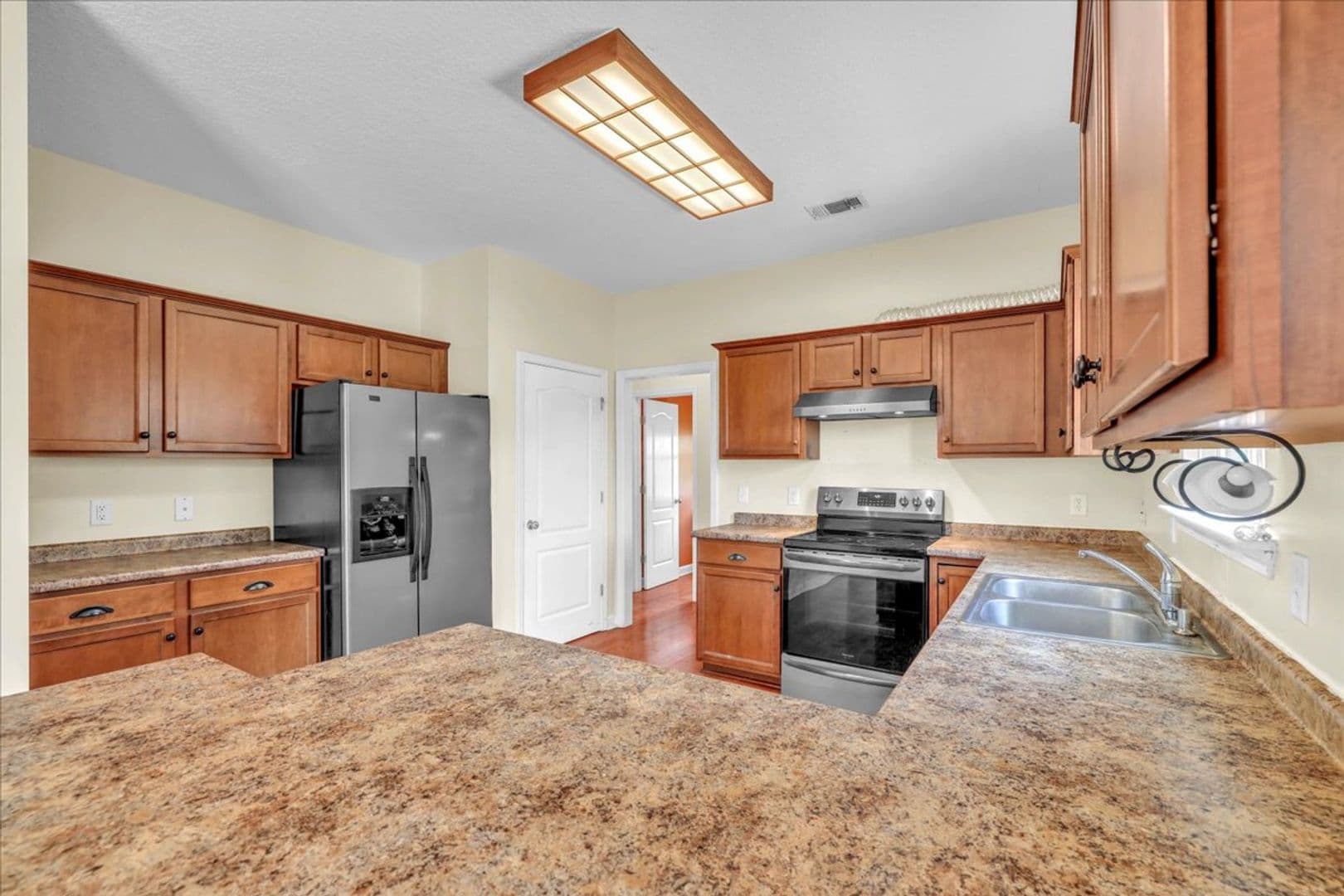 Richmond Hill House: 256 Savannah Lane
