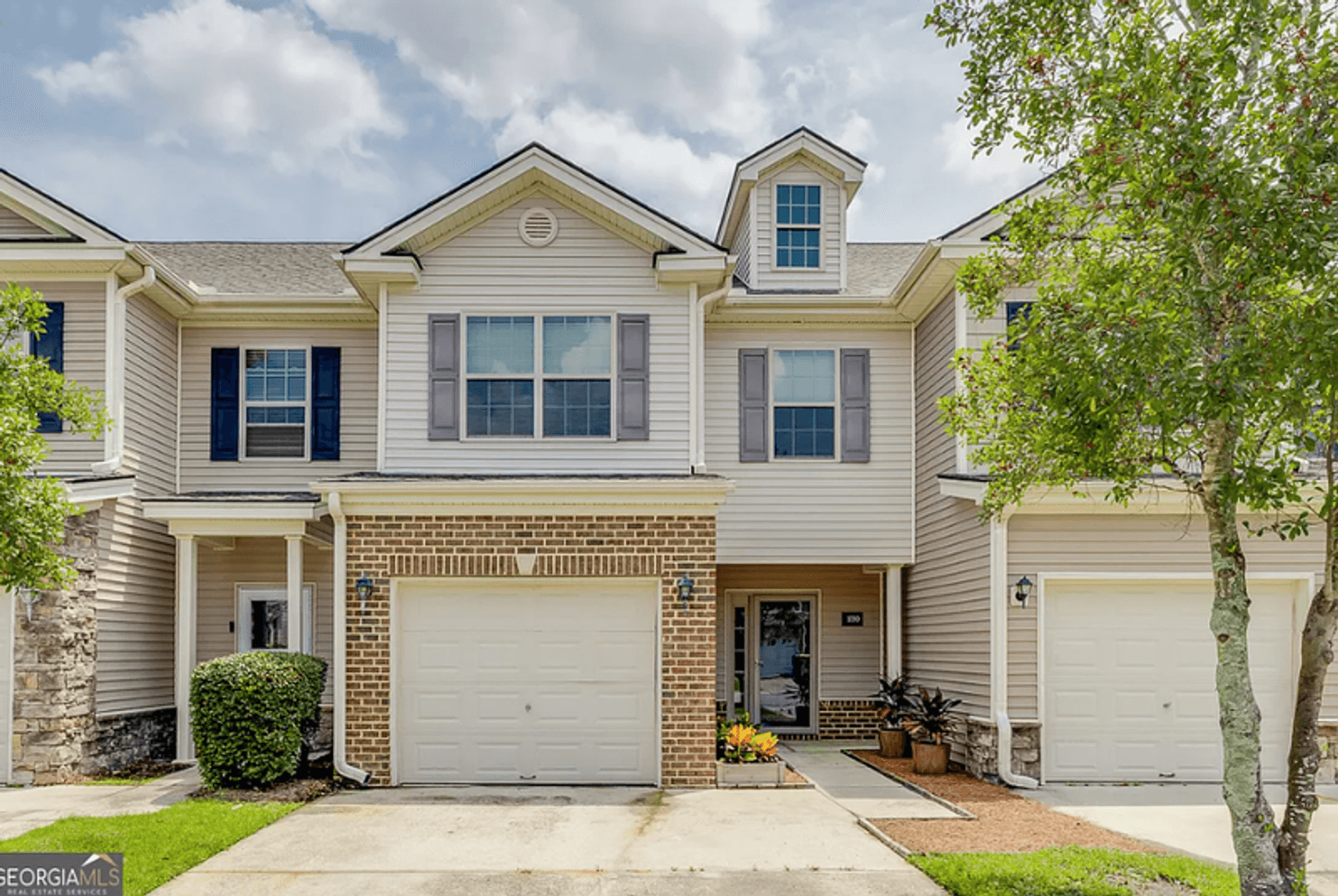 Richmond Hill House: 1090 Canyon Oak Loop