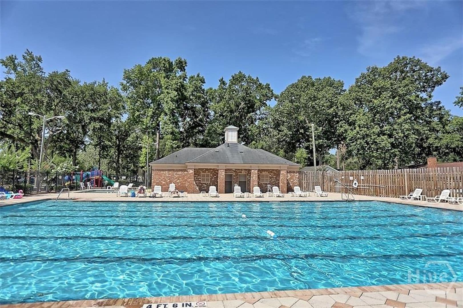 Savannah House: 112 Saint Ives Way