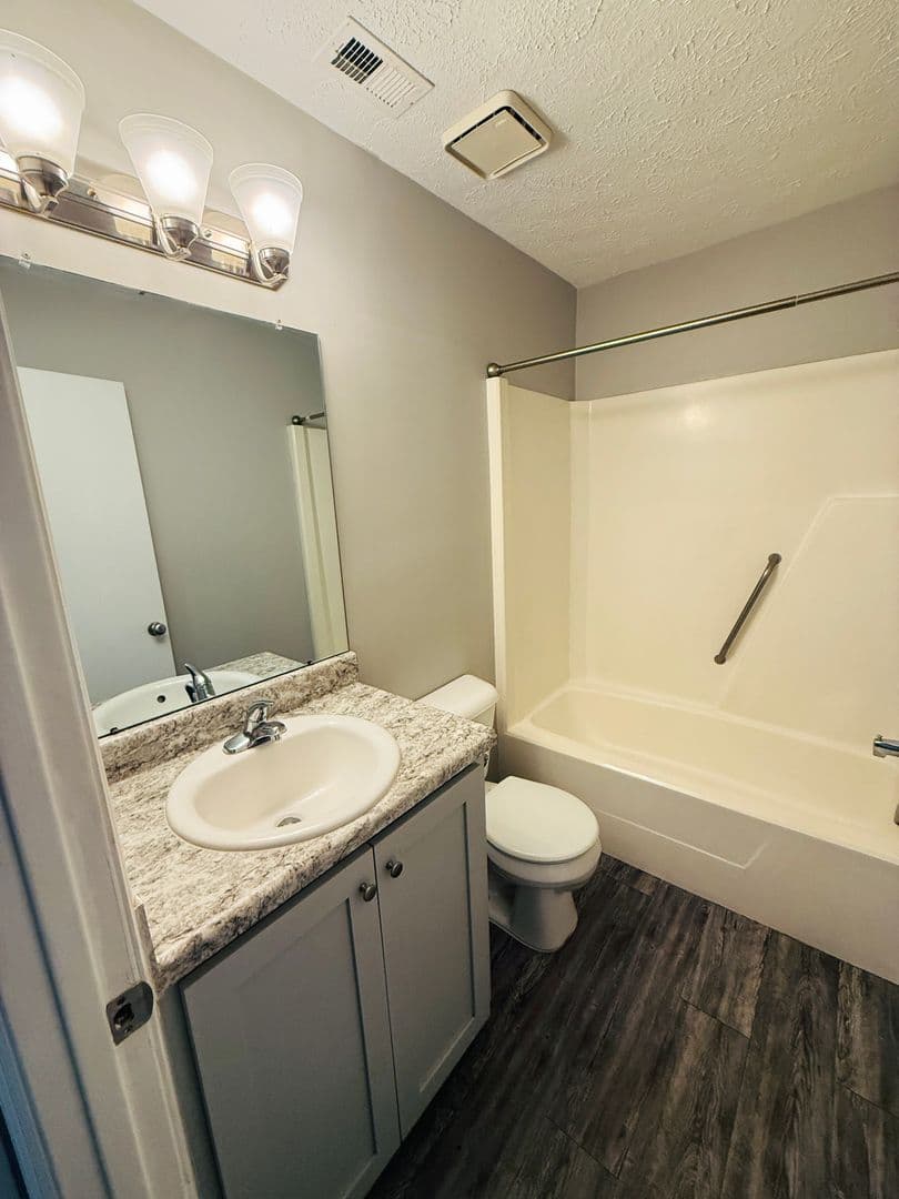 Savannah House: 2 Peach Ct.