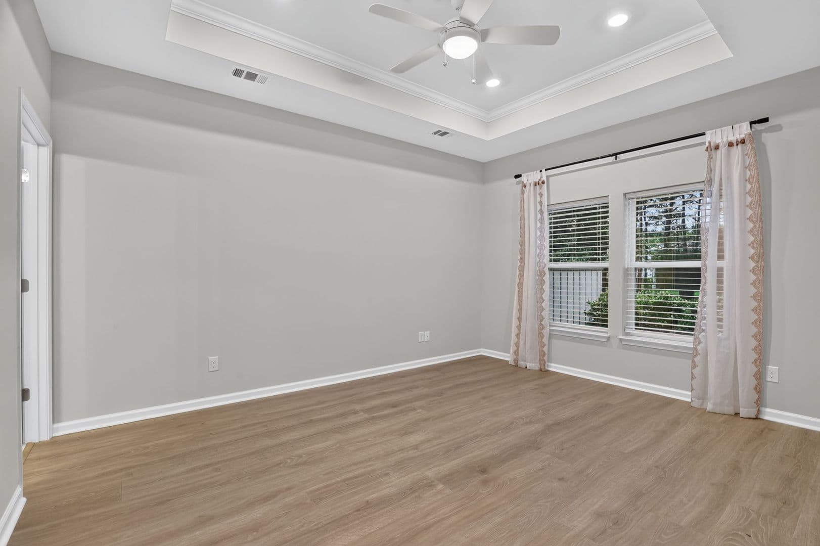 Richmond Hill House: 14 Lower Creek Drive