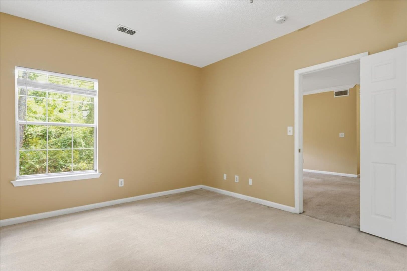 Savannah House: 1202 Walden Park Dr.