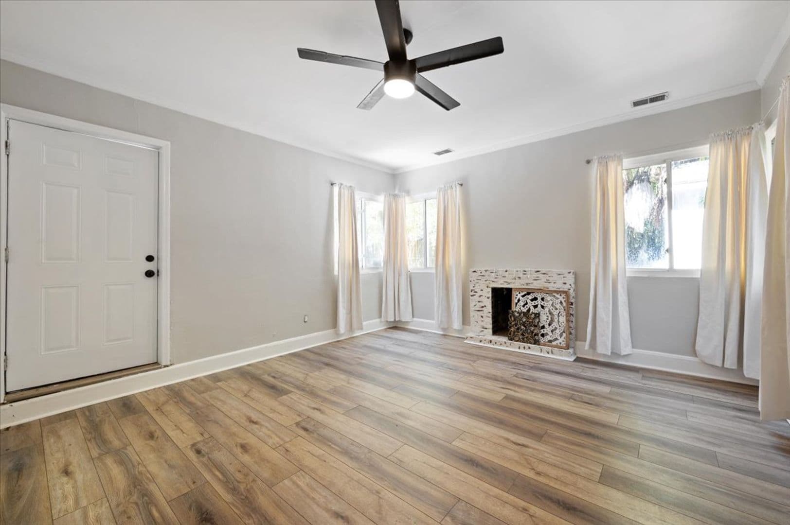 Savannah House: 1702 E 41st St.
