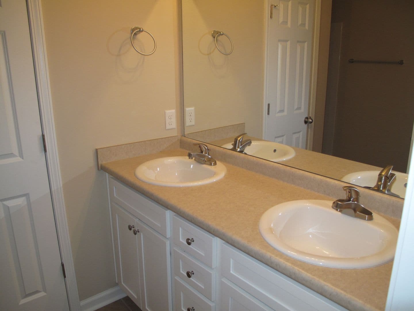 Richmond Hill Townhome: 10 Connor Loop