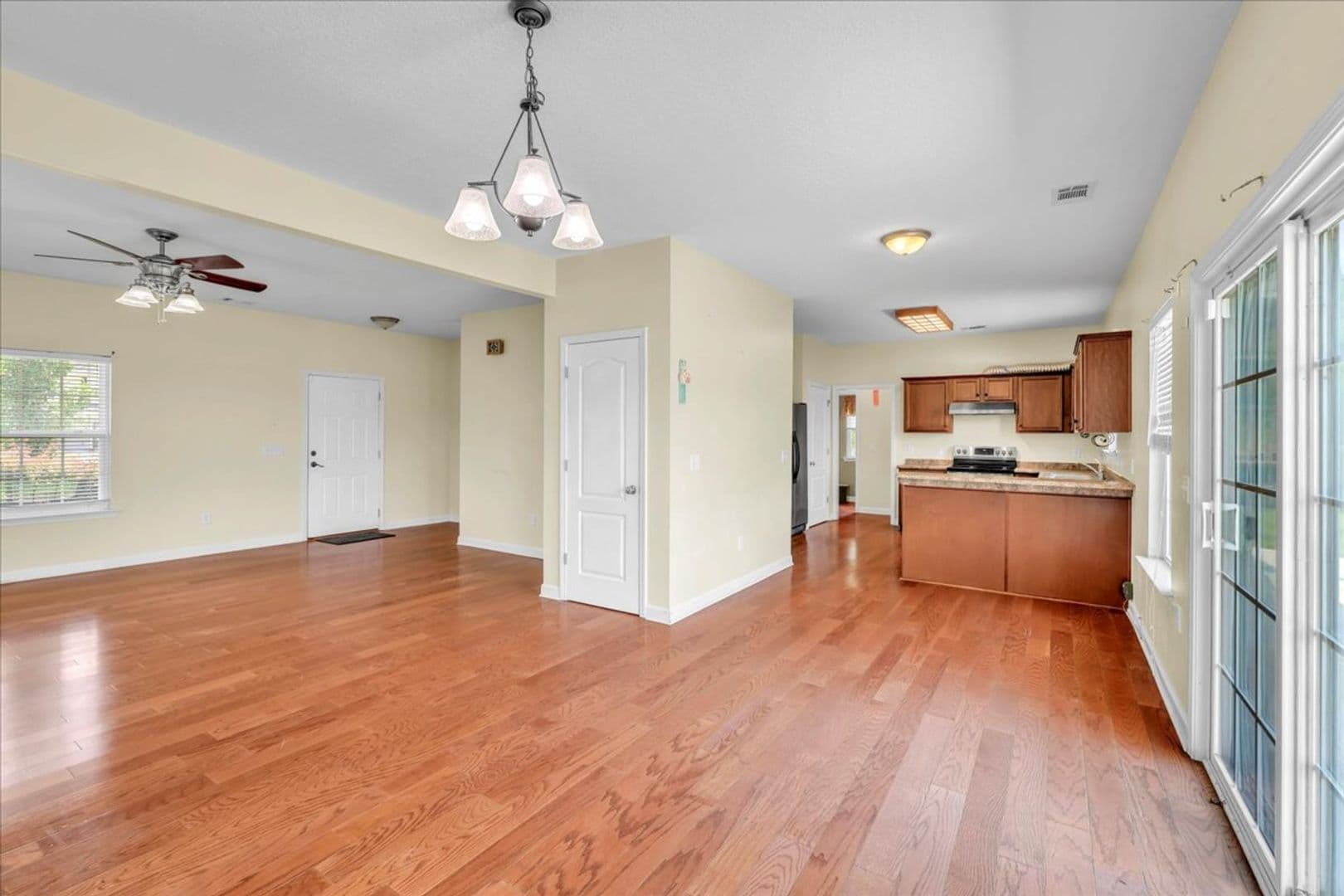 Richmond Hill House: 256 Savannah Lane