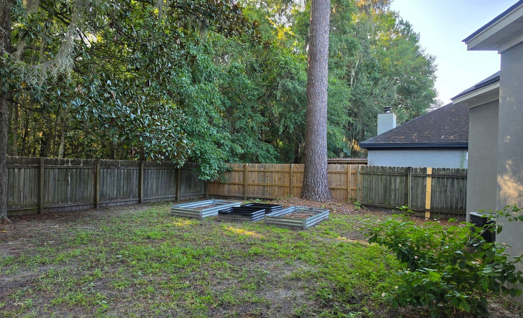 Savannah House: 112 Saint Ives Way