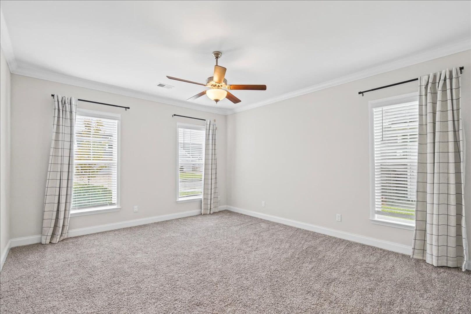 Pooler House: 116 Como Dr.