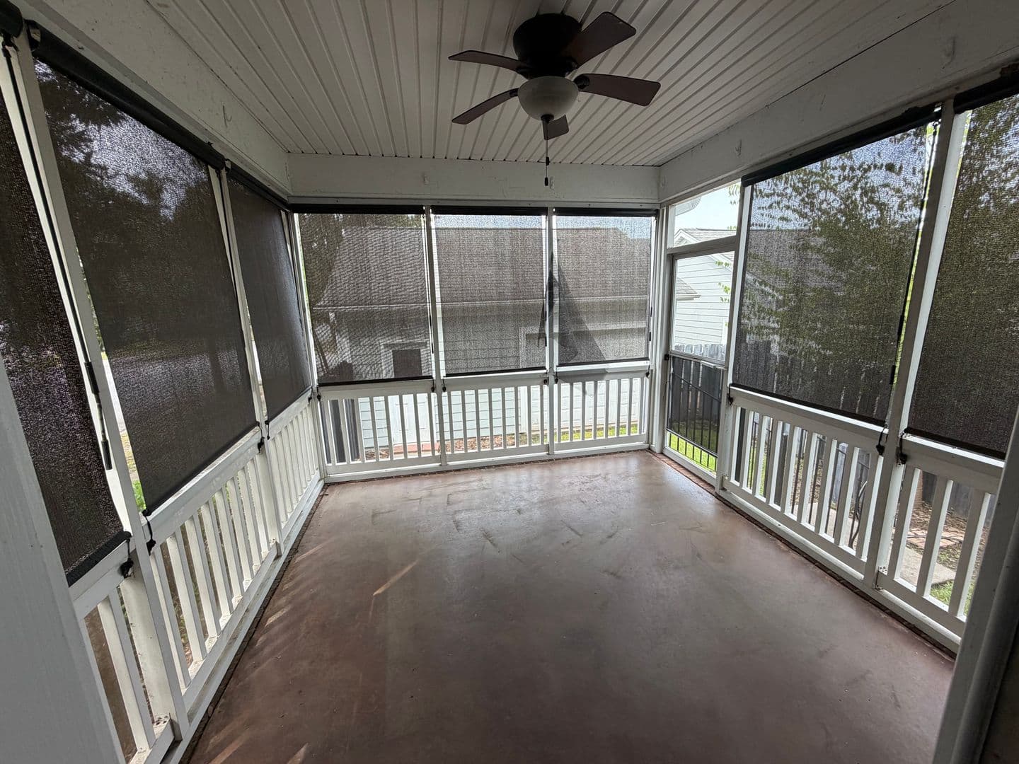 Pooler House: 301 Lake View Dr.
