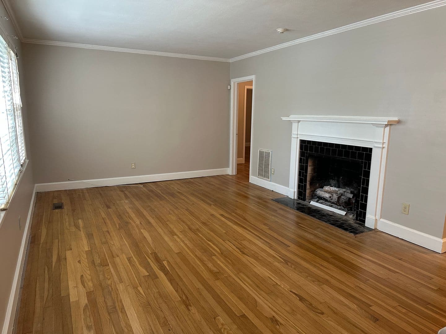 Savannah House: 5515 Habersham St.