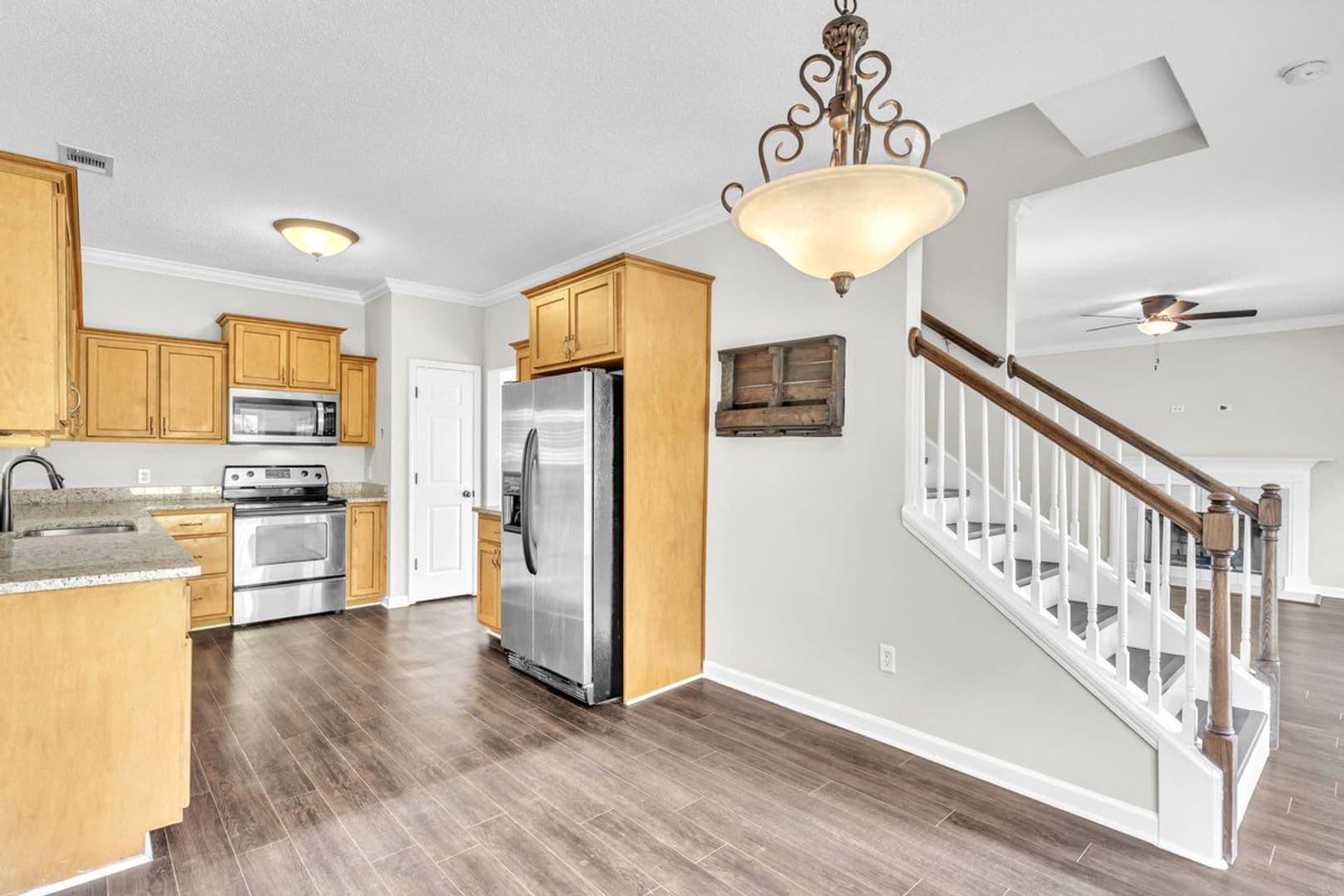 Richmond Hill House: 185 Oak Ridge Circle