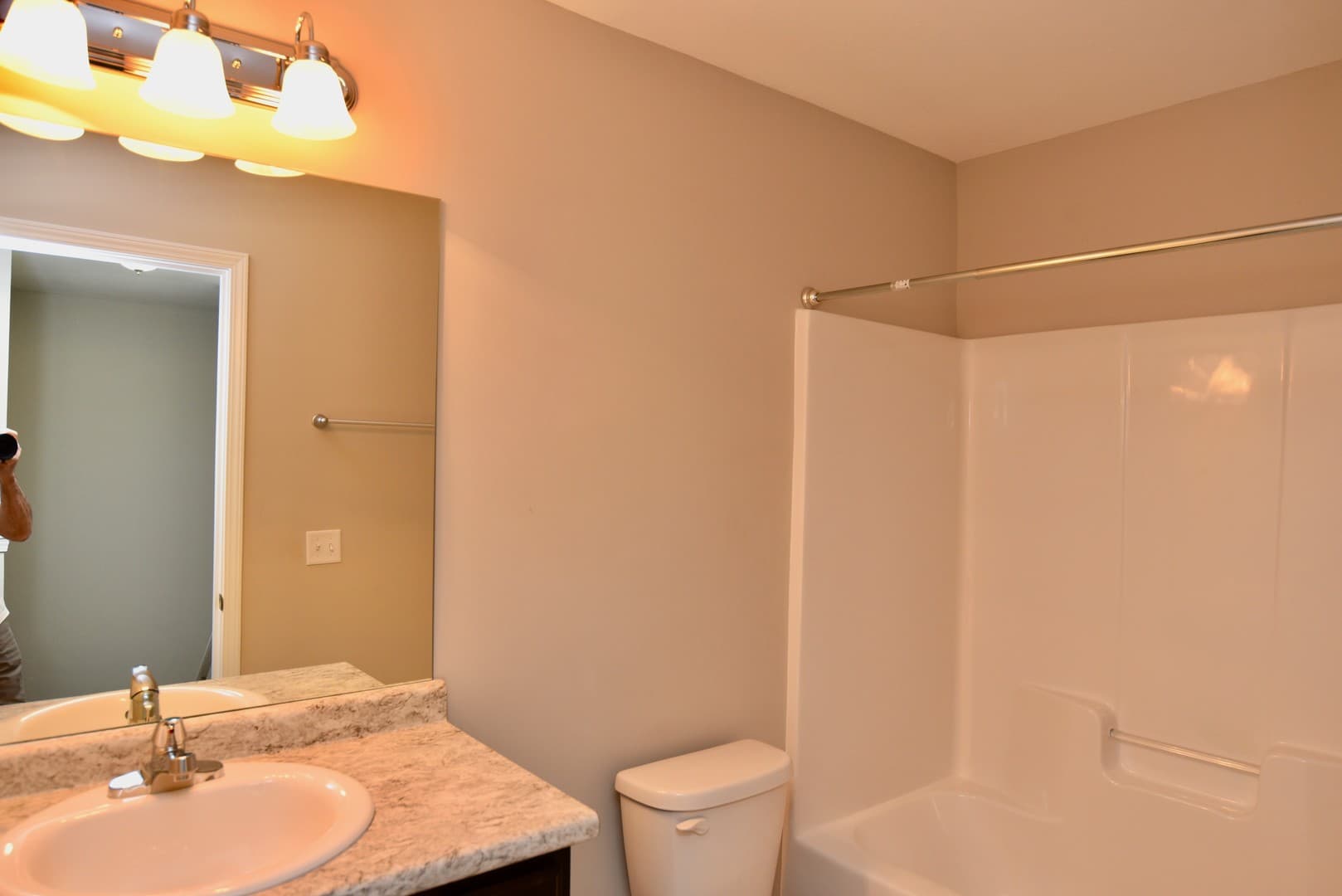 Richmond Hill Townhome: 45 Walker Court