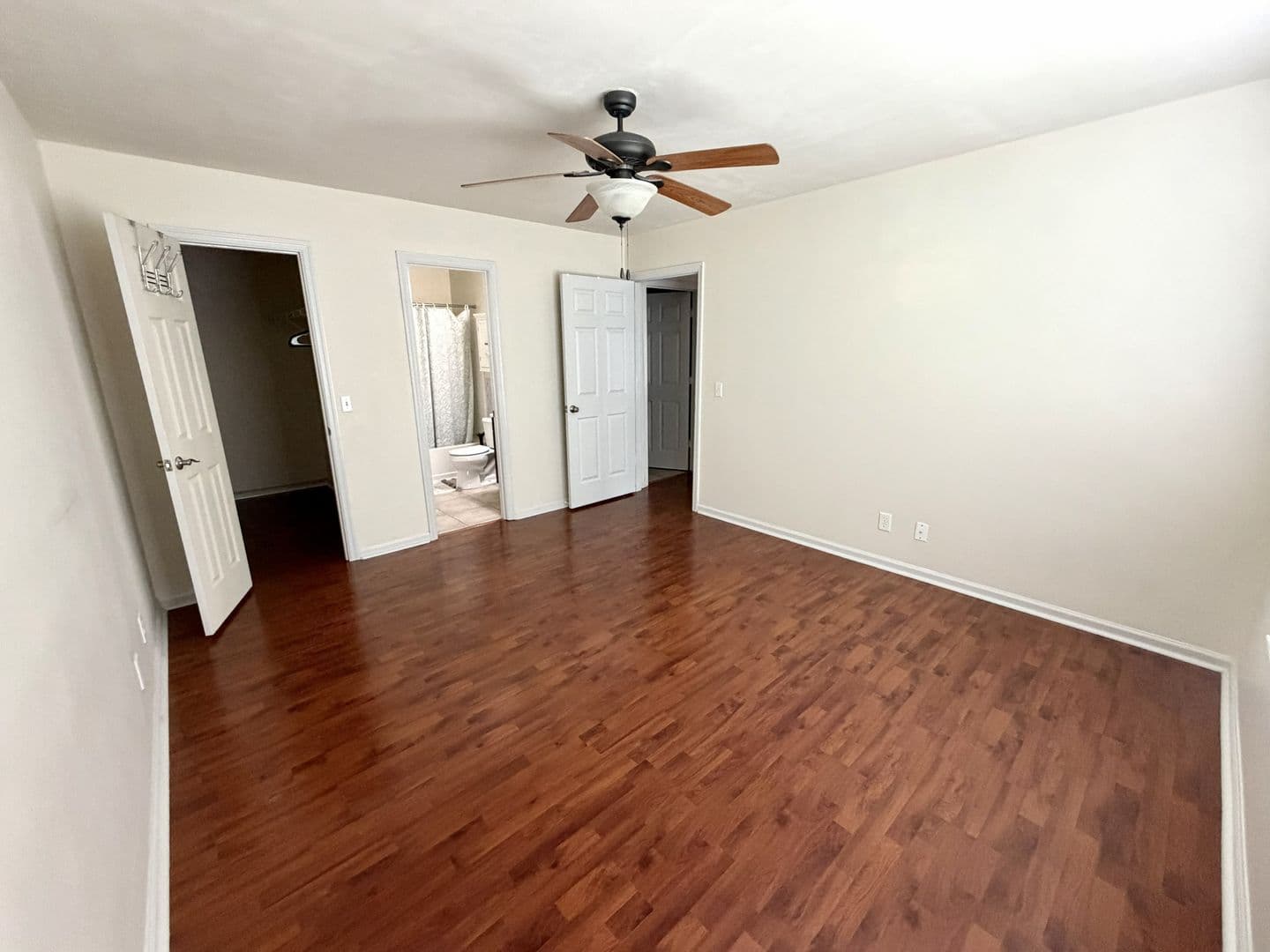 Savannah House: 212 Finn Circle