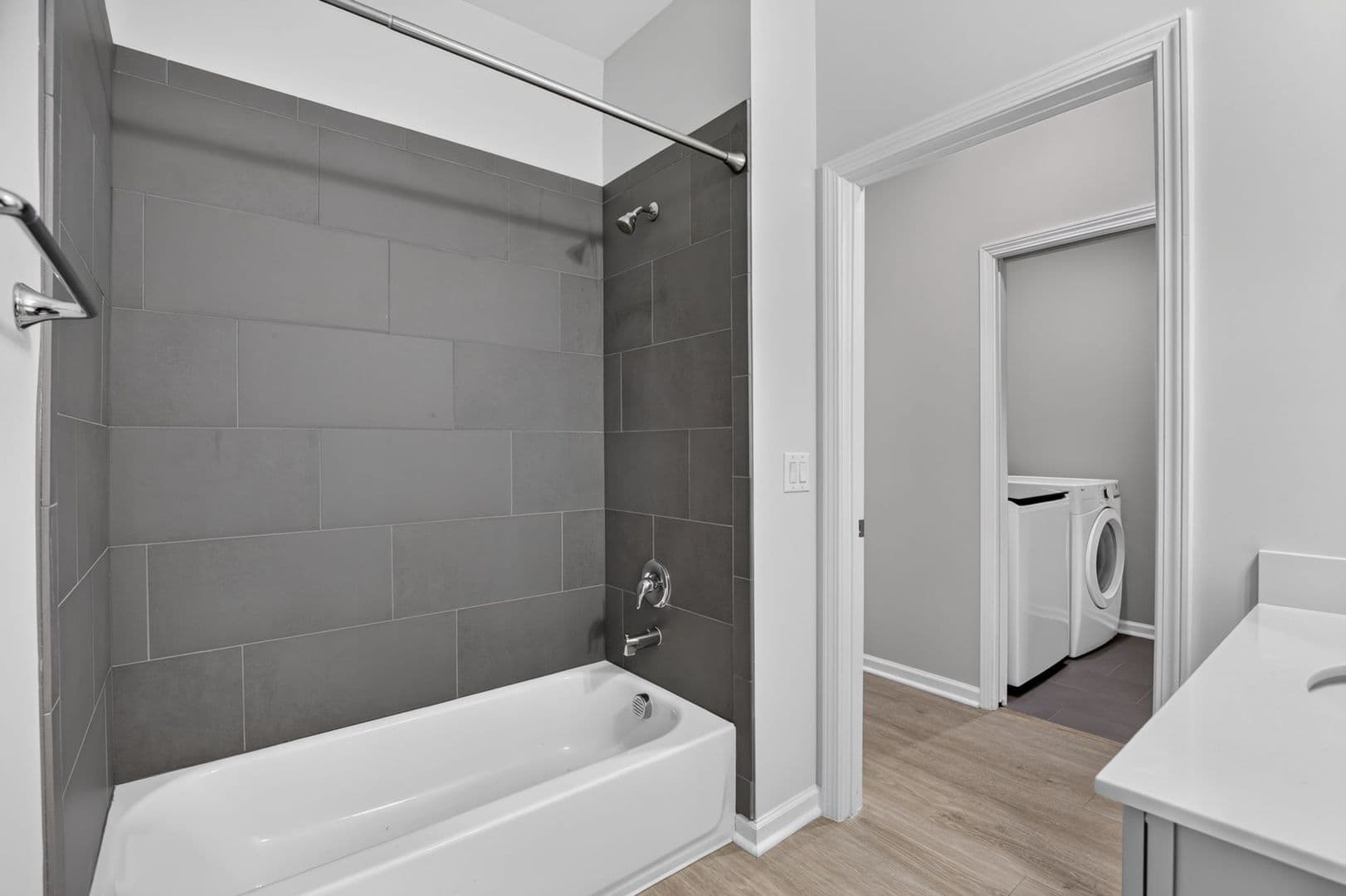 Richmond Hill House: 14 Lower Creek Drive