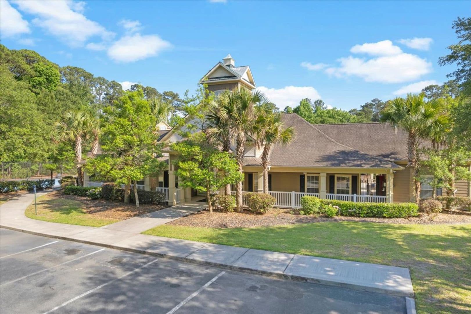 Savannah House: 1202 Walden Park Dr.