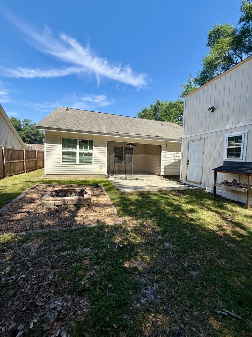 Guyton House: 118 Whirlwind Way