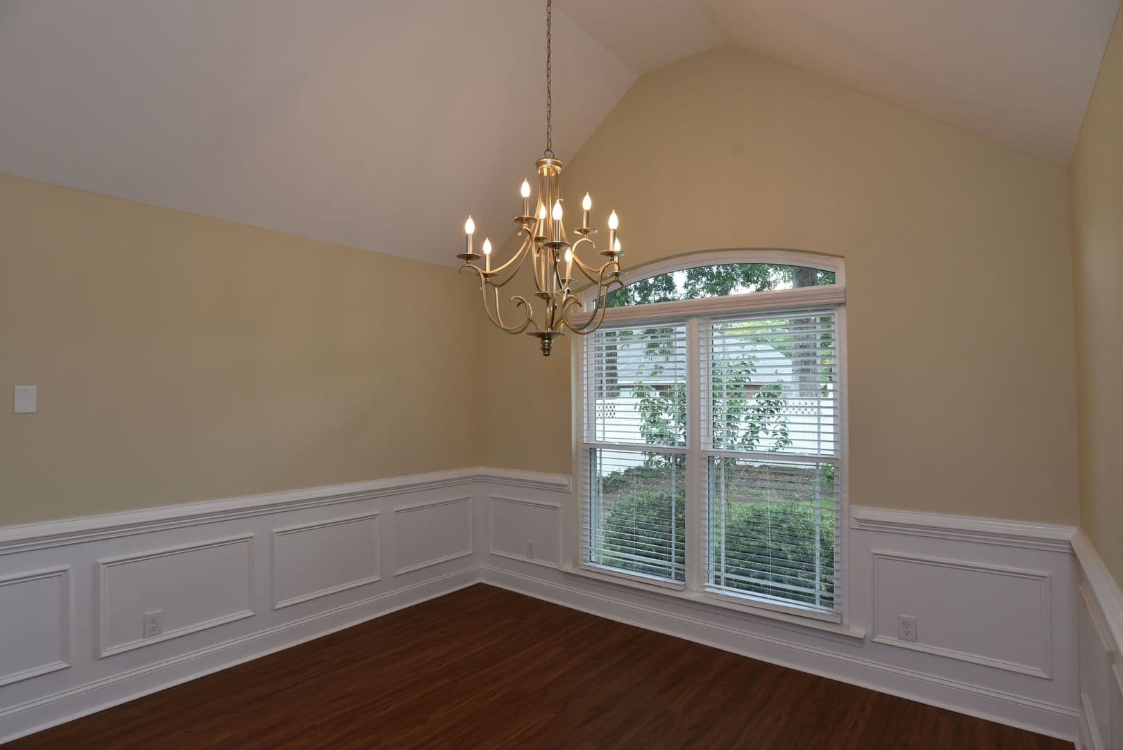 Richmond Hill House: 467 Belle Grove Circle